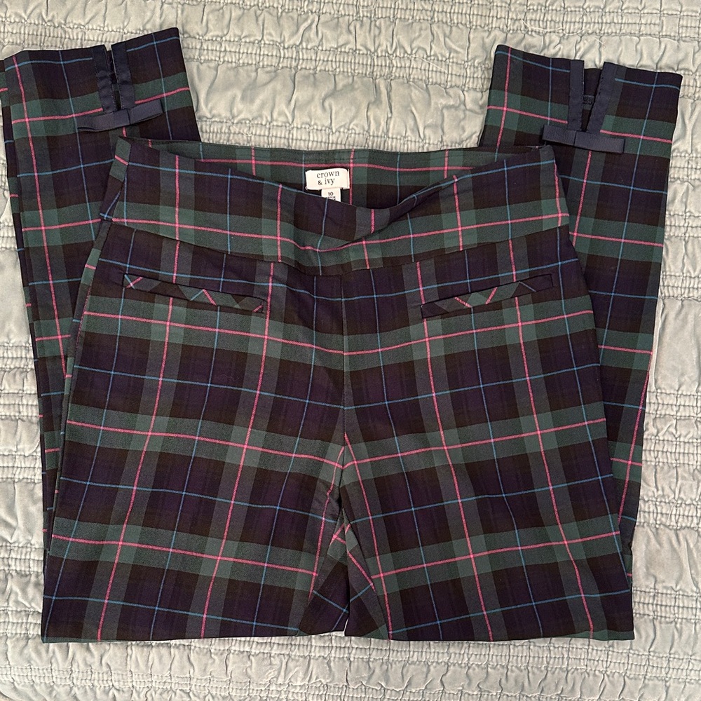 Crown & Ivy Tartan Plaid Cropped Pants - Black, Green, Red